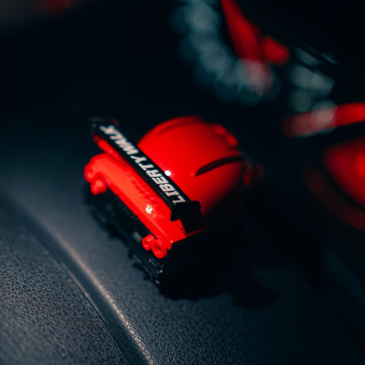 LIBERTYWALK MOCHI SUPER SILHOUETTE ER34 HELMET