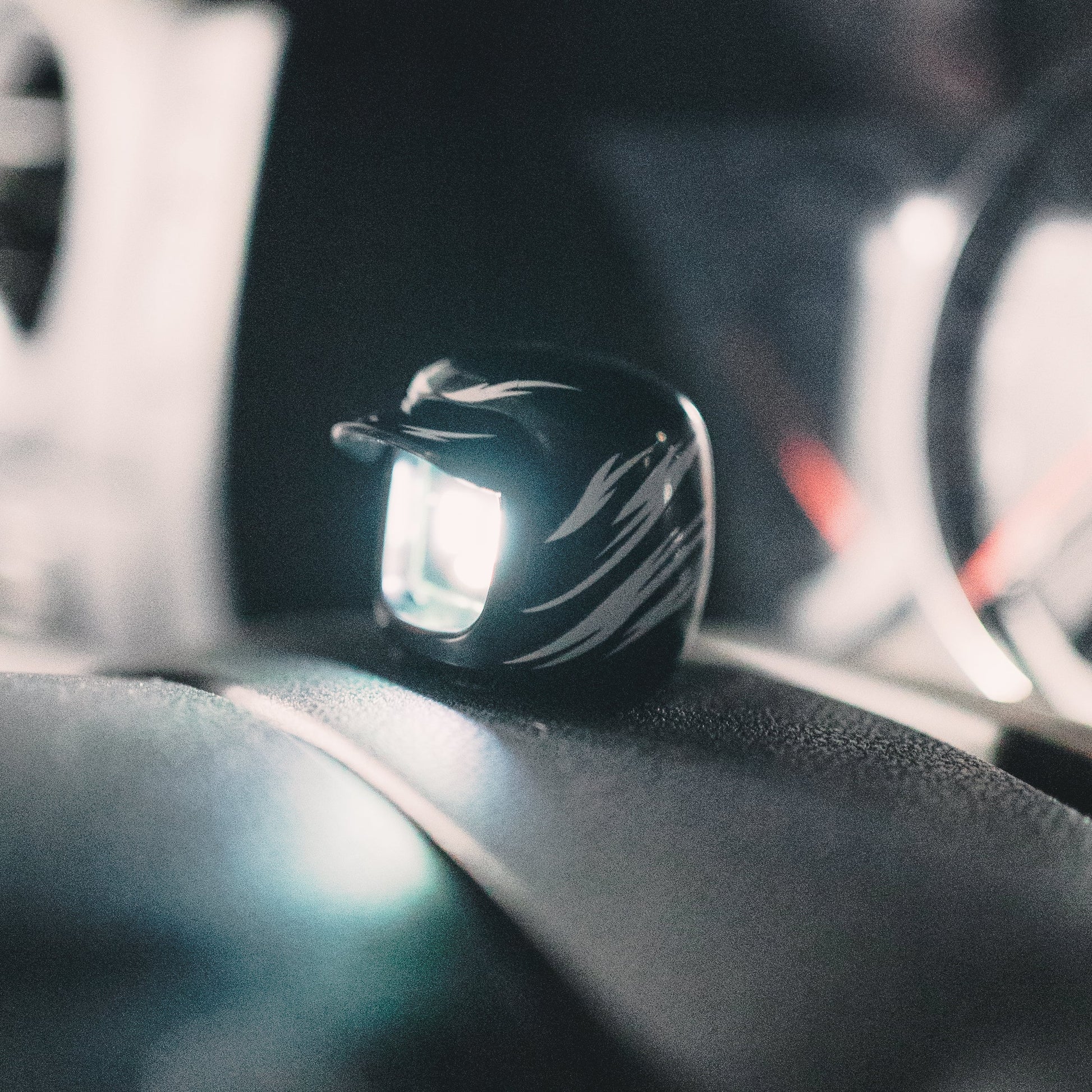 UNDERGROUND MOCHI HELMET