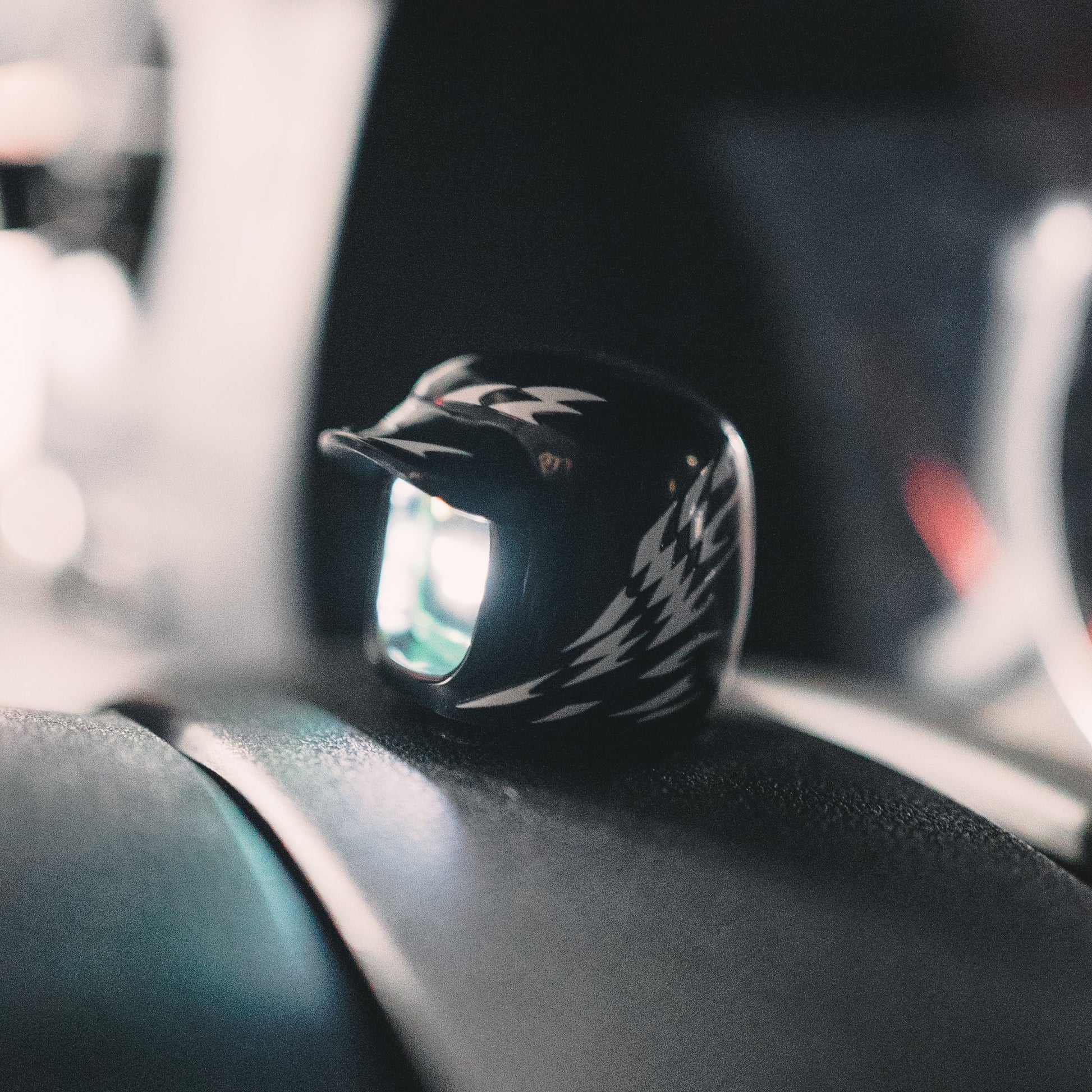 UNDERGROUND MOCHI HELMET