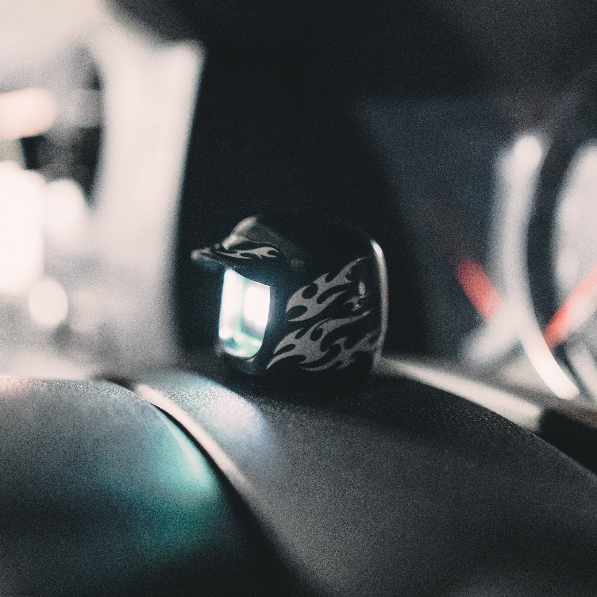 UNDERGROUND MOCHI HELMET